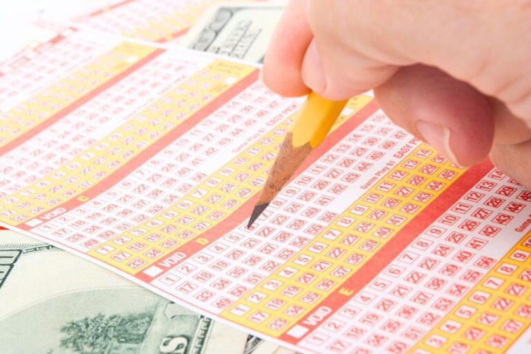 Il remporte 22 millions au Loto