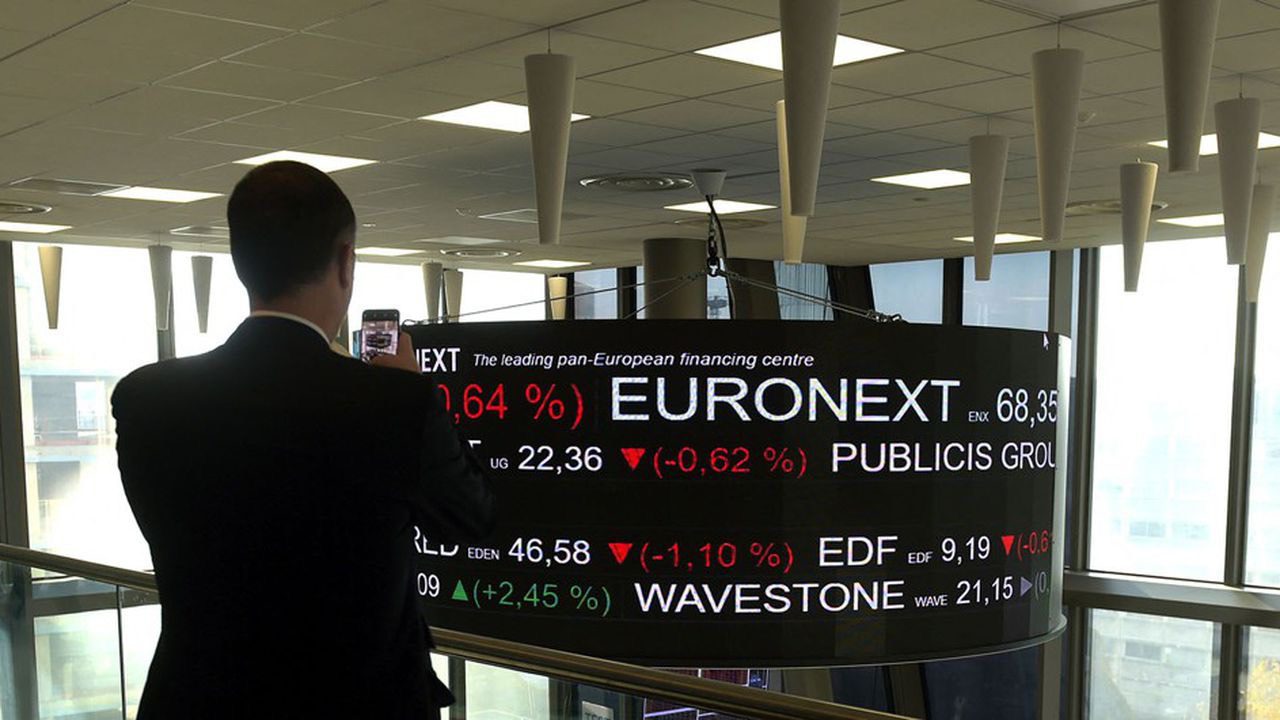 cac-40-trump-temporise-sur-le-moyen-orient-lindice-parisien-termine-la-semaine-dans-le-vert