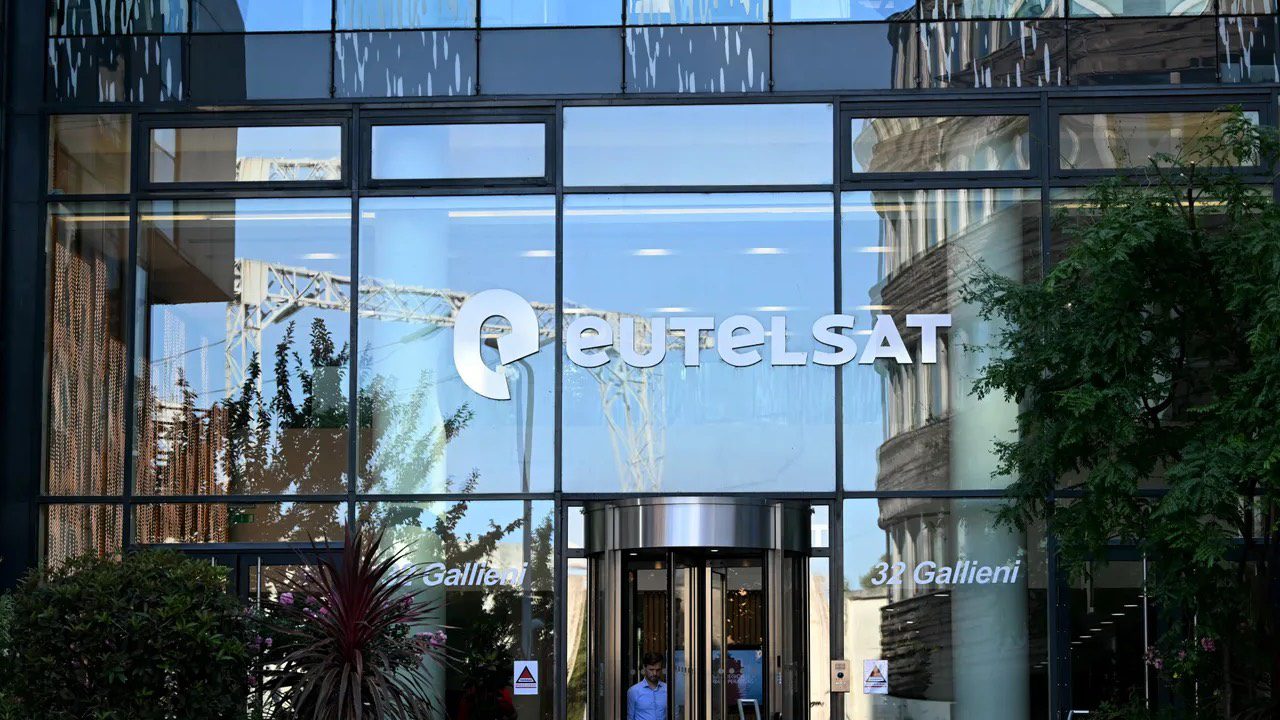 eutelsat-muscle-ses-finances-letat-francais-entre-au-capital-avec-135-milliard-deuros