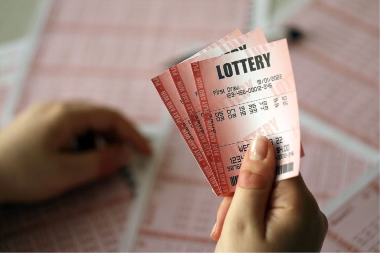 Il gagne 1 million au loto 7 fois