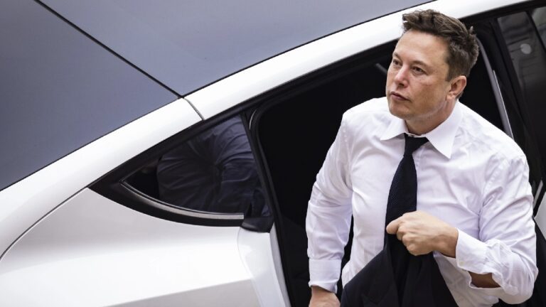 tesla-seffondre-apres-quelon-musk-lance-son-parti-politique