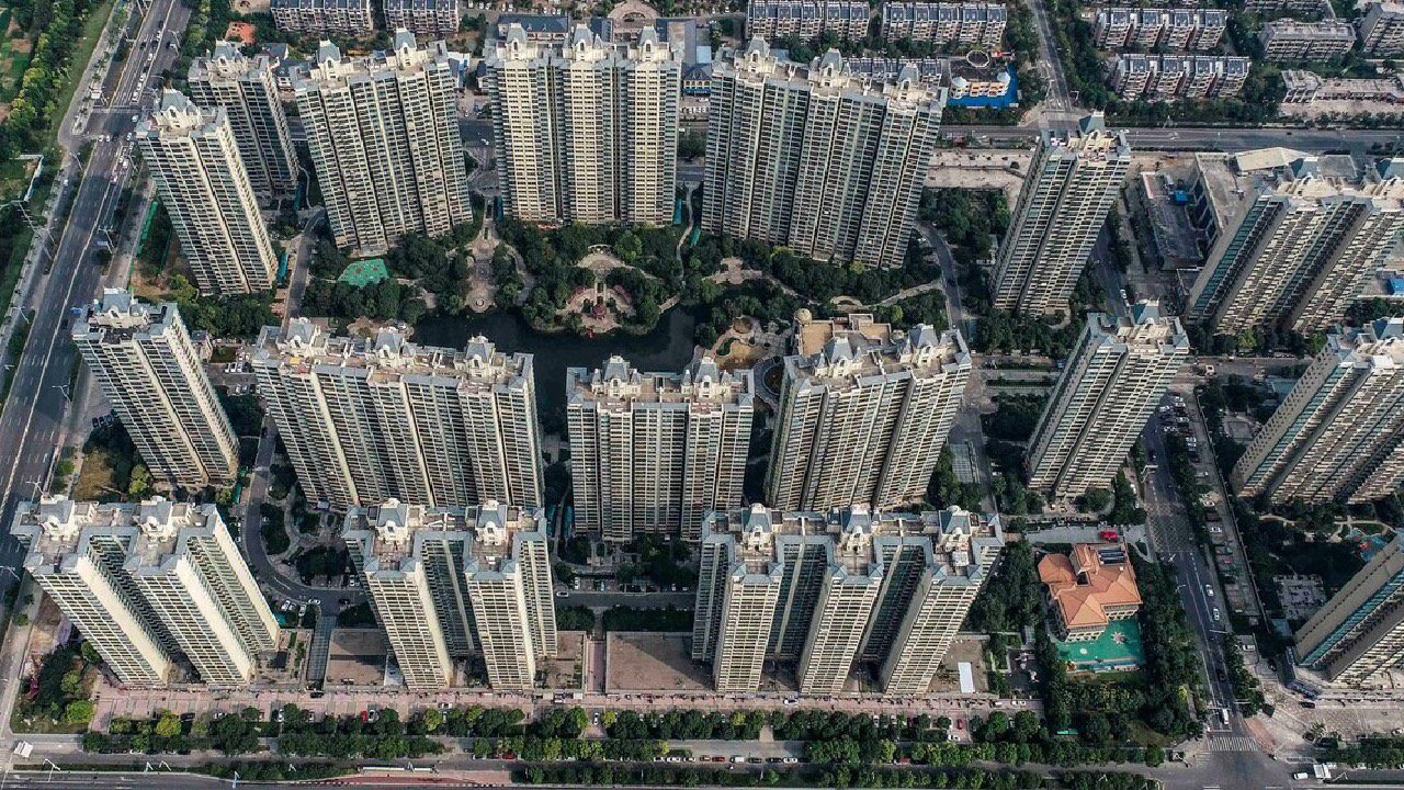 evergrande-apres-quatre-annees-de-turbulences-le-geant-chinois-disparait-de-la-bourse-de-hong-kong