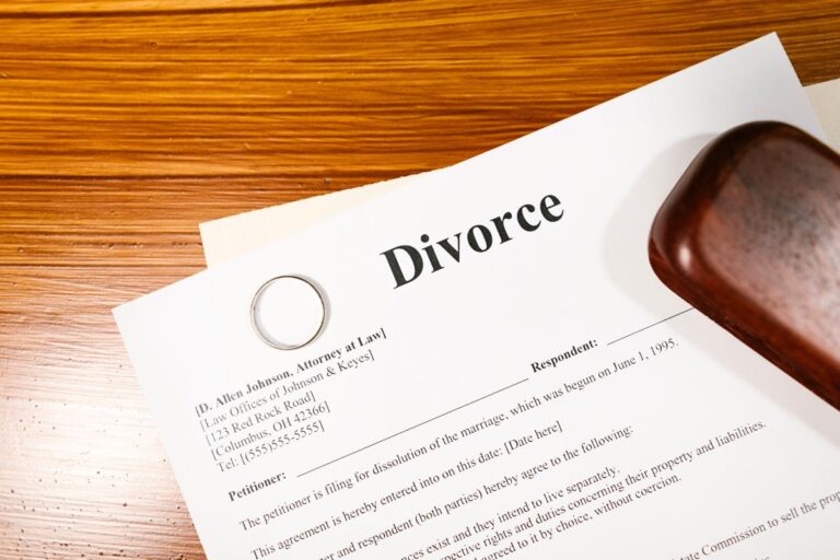 À 83 ans, Iris raconte son divorce avec Mohamed