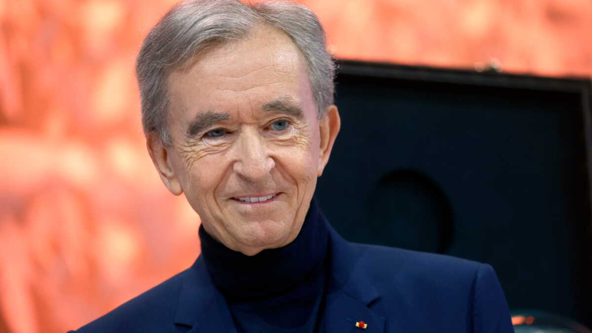 lvmh-pourquoi-le-luxe-resiste-malgre-la-tempete-politique-qui-secoue-le-cac-40