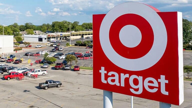 target-nomme-un-nouveau-pdg-alors-que-ses-ventes-chutent-et-que-son-action-degringole-a-wall-street