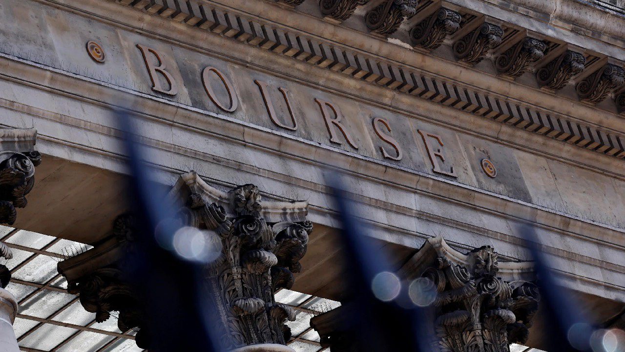 mefiez-vous-de-larnaque-boursiere-de-la-bouilloire-des-messages-prives-poussent-a-lachat-massif-dactions