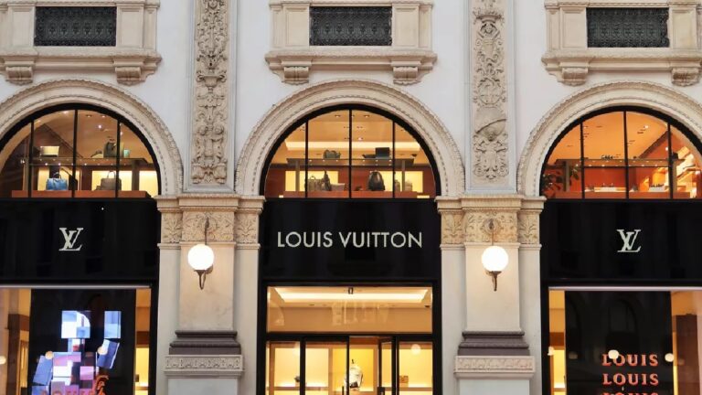 cac-40-lvmh-et-essilorluxottica-propulsent-lindice-vers-ses-plus-hauts-historiques-32-sur-la-semaine