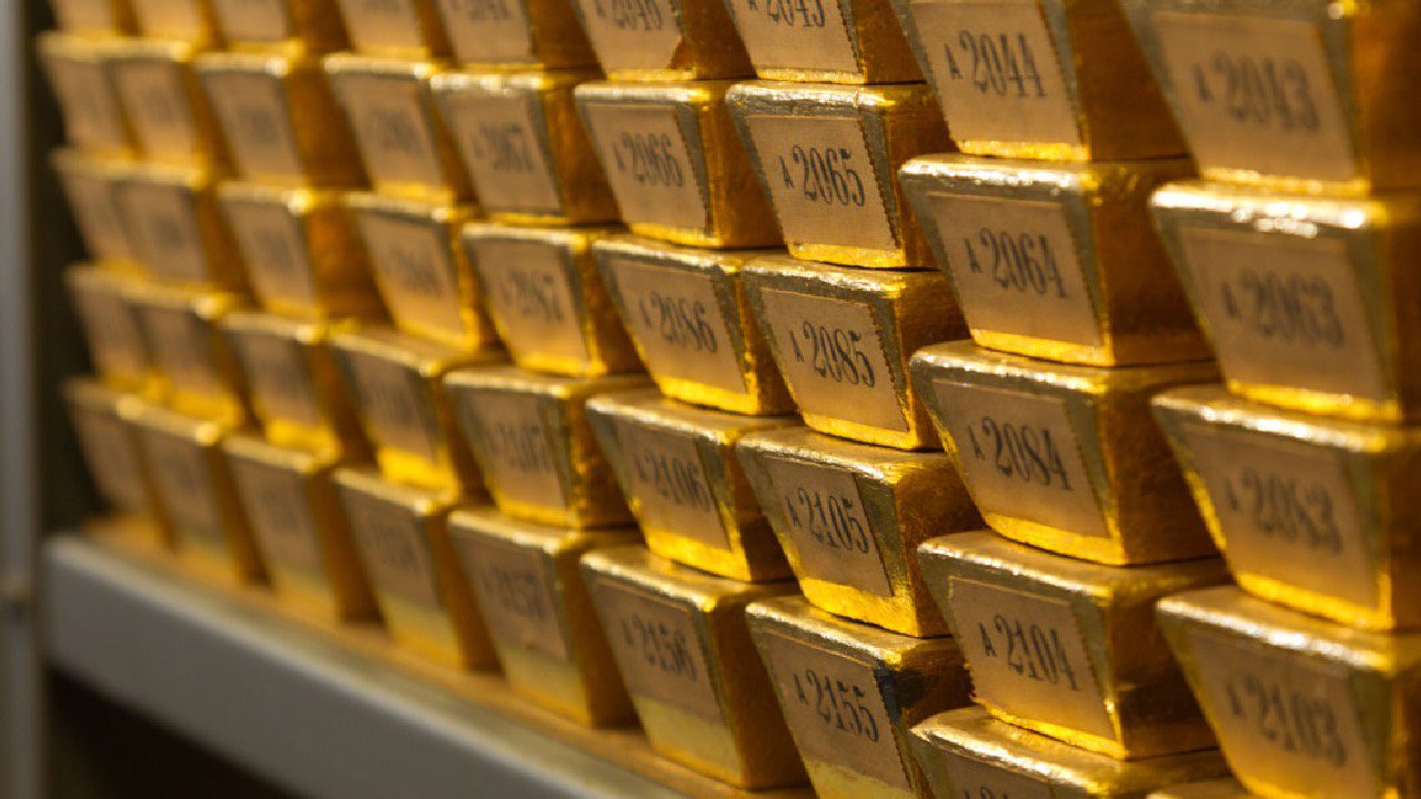 lor-franchit-les-4-000-dollars-lonce-jusquou-peut-grimper-le-metal-precieux