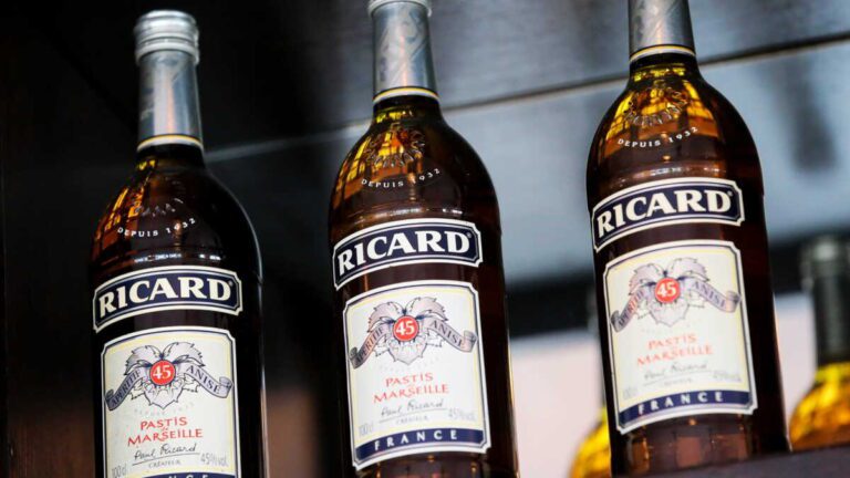 pernod-ricard-chute-de-14-du-chiffre-daffaires-mais-regain-de-confiance-en-bourse